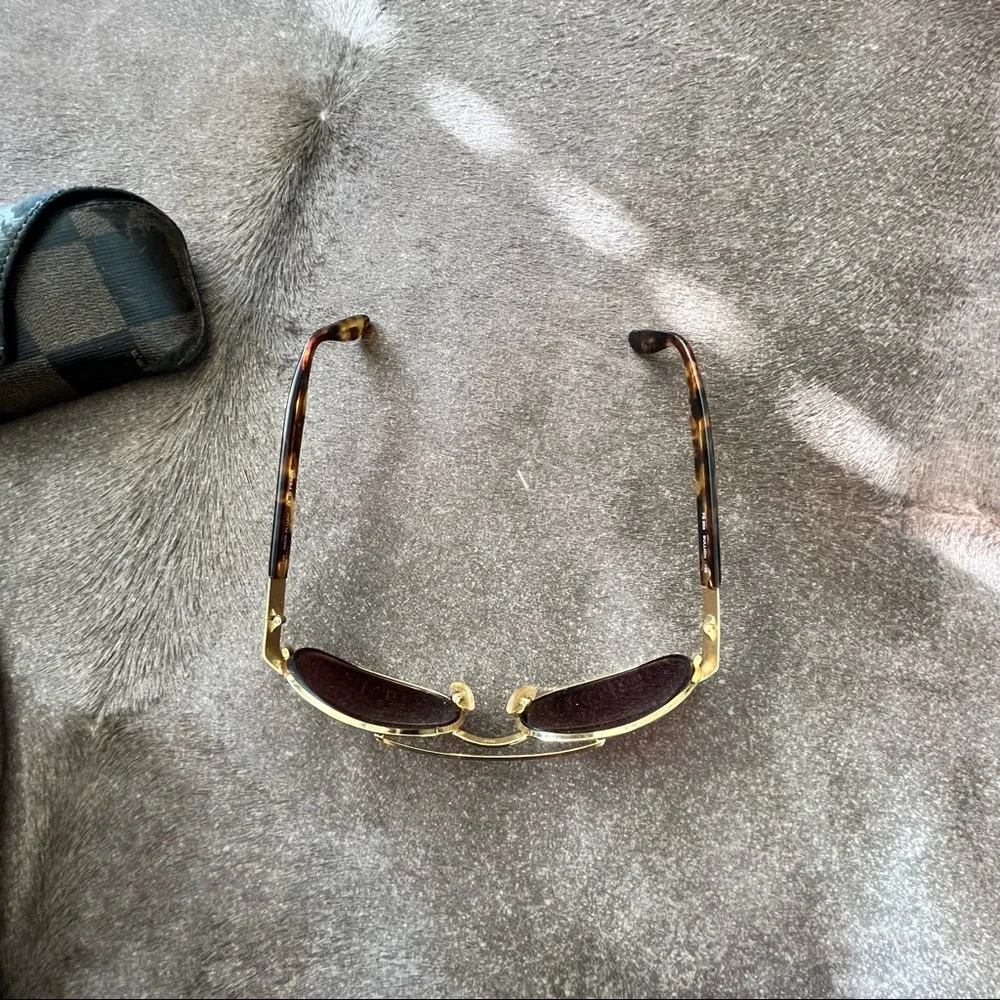 FENDI VTG Aviator Gold Rimmed Oval Logo Singlasses - Picture 5 of 14